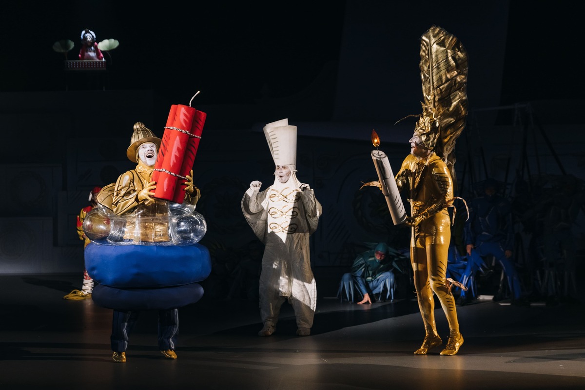 Театральное шоу