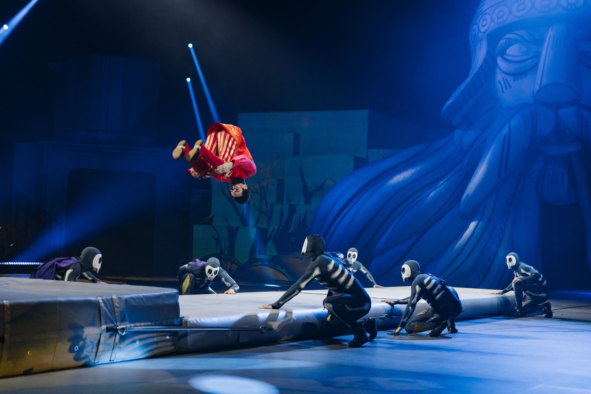 Театральное шоу